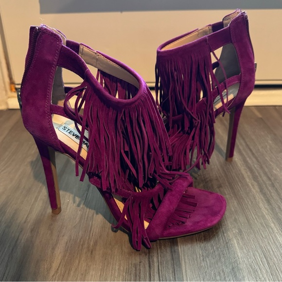 steve madden fringe heels